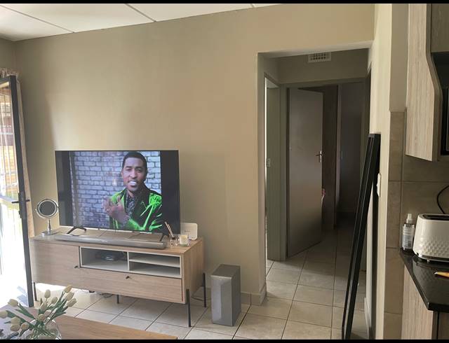 2 BEDROOM APARTMENT FOR SALE IN MONTANA